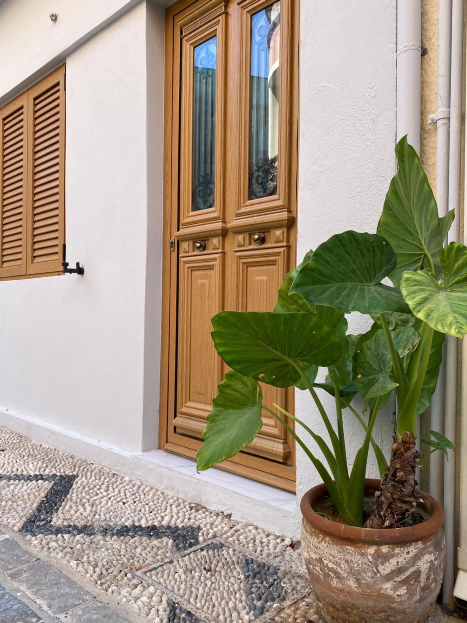 "Tete A Tete" Lux Apart In The Most Beautiful Street Of Town Rhodes City Exterior foto