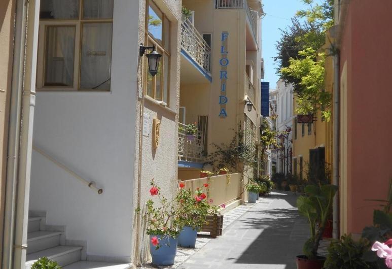 "Tete A Tete" Lux Apart In The Most Beautiful Street Of Town Rhodes City Exterior foto